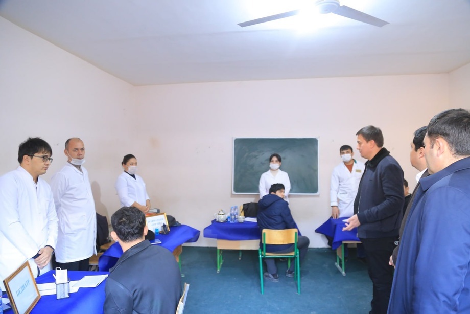 Buxorodagi abituriyentlar is gazidan zaharlangan – viloyat SSB