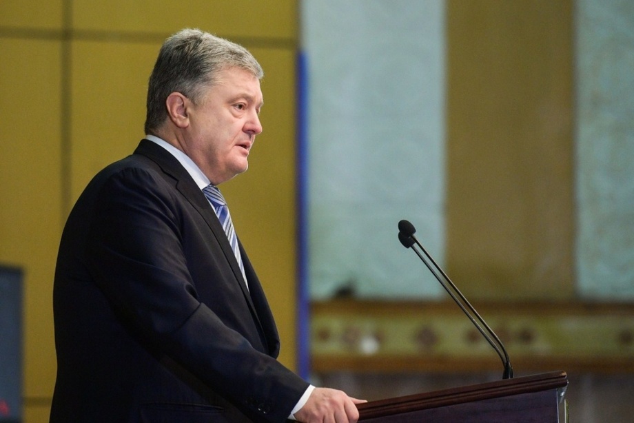 Порошенконинг маоши қанча?