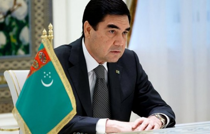 Президент Туркменистана уволил министра внутренних дел, выгнав его из зала заседания