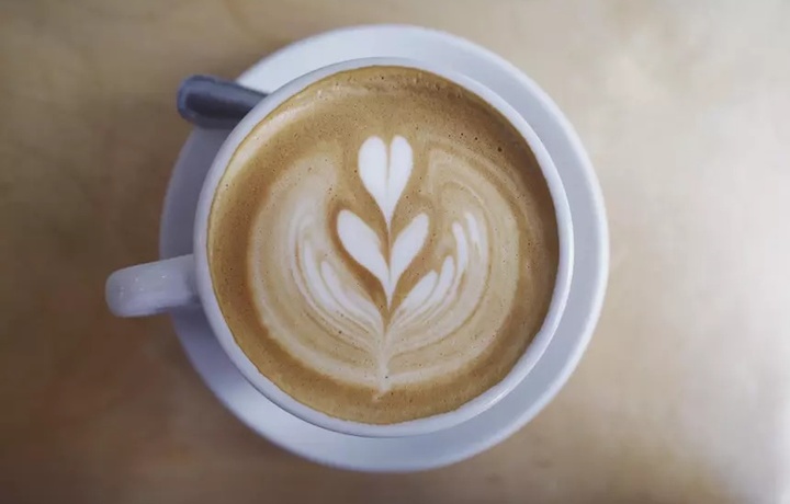 Чем полезен для здоровья кофе с молоком