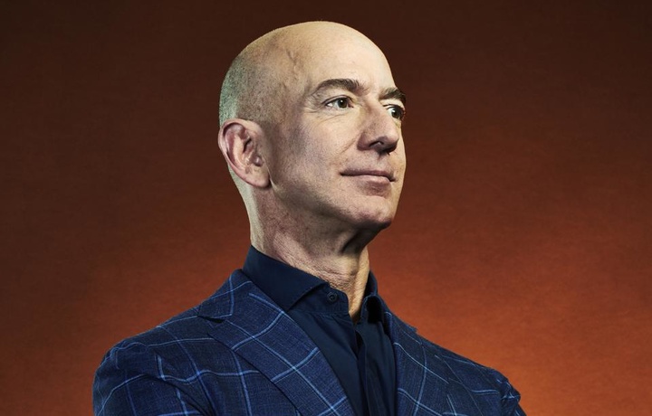 Jeff Bezos «Amazon» bosh direktorligidan ketishga qaror qildi