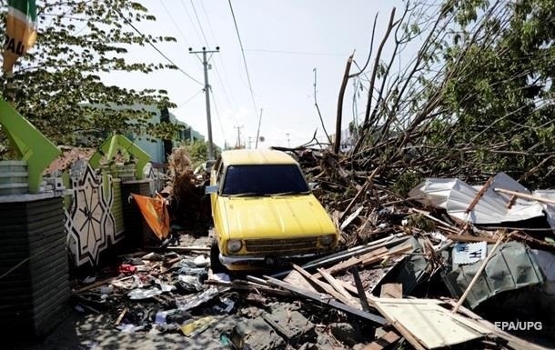 Индонезияга цунами ёпирилди: қурбонлар бор