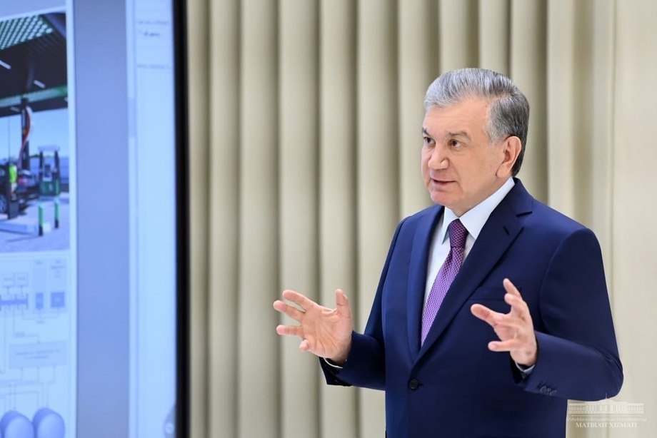 Президент янги лойиҳалар билан танишди