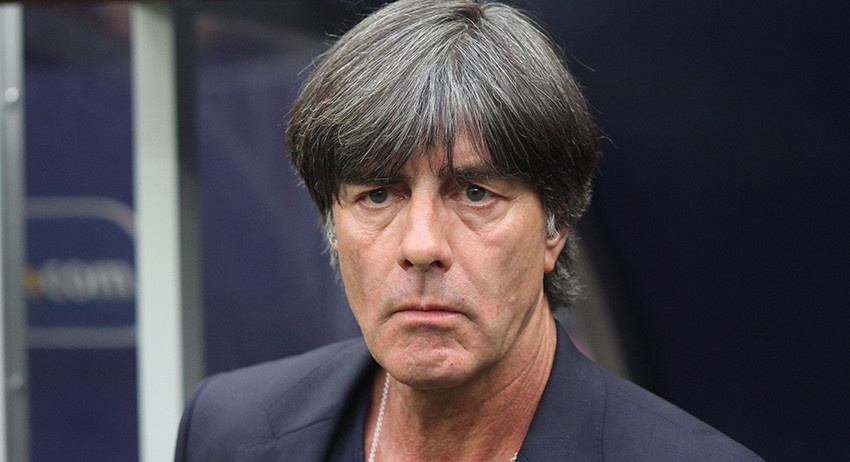 Тренер сборной Германии отказался от трёх чемпионов мира