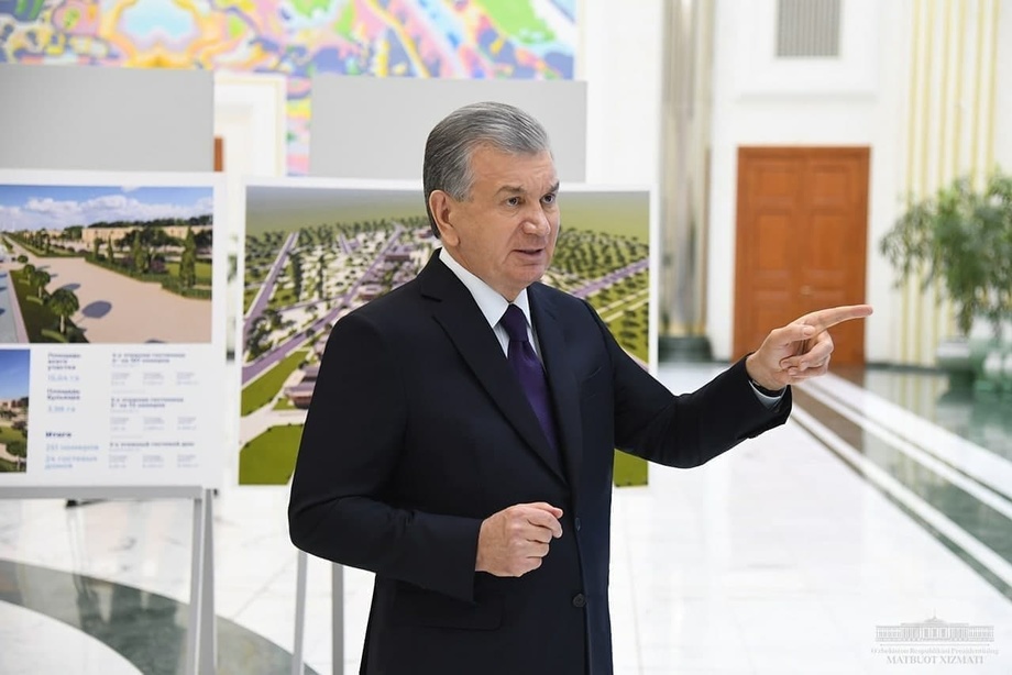 Президент ознакомился с ходом работ по развитии туристического потенциала и паломнического туризма в Самарканде