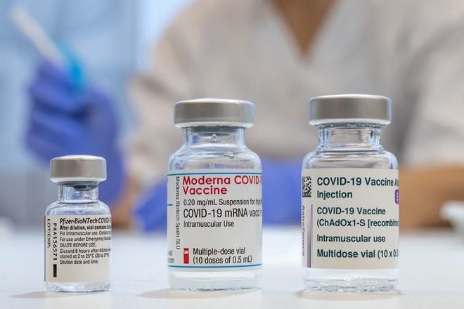 Учёные выяснили уровень защиты вакцин Pfizer и Moderna