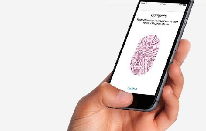 Apple вернет в iPhone сканер отпечатков пальцев в 2021 году
