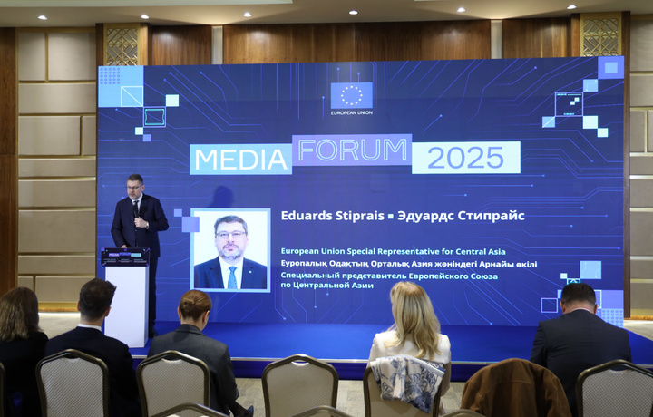 «Shaffoflik, hisobdorlik va erkin axborot». YIning maxsus vakili demokratiyaning muhim shartiga e’tibor qaratdi