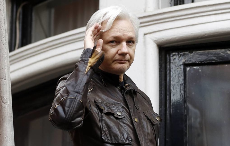 «WikiLeaks» асосчиси Жулиан Ассанж Лондонда қўлга олинди