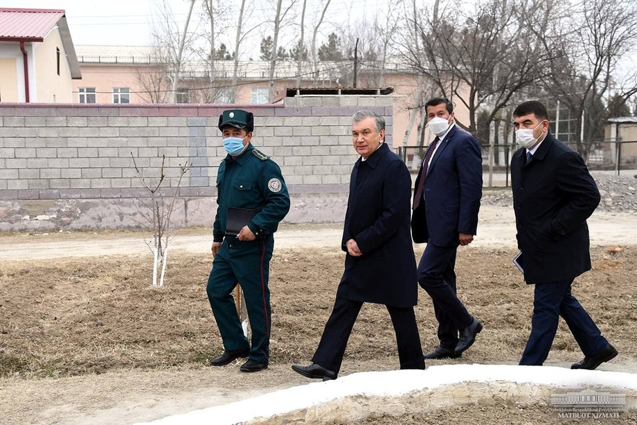 O‘zgartirilgan marshrut va o‘zgarmayotgan rahbarlar. Prezident ko‘rgan mahalla haqida