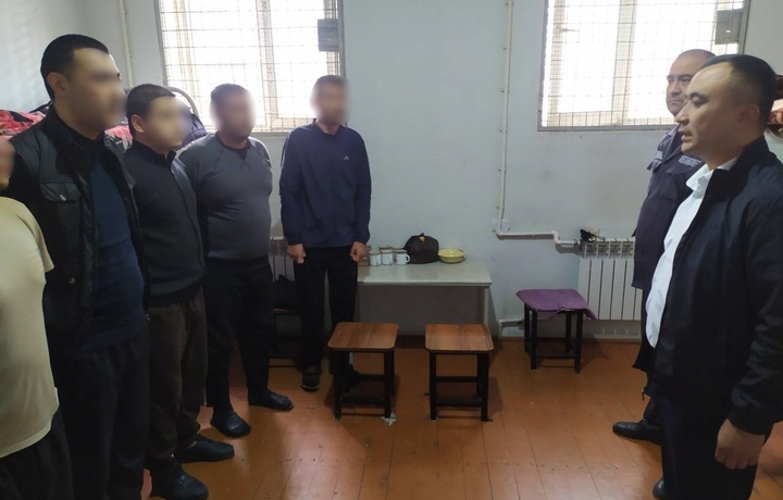 В Андижане уволен начальник тюрьмы за принудительный труд заключённых