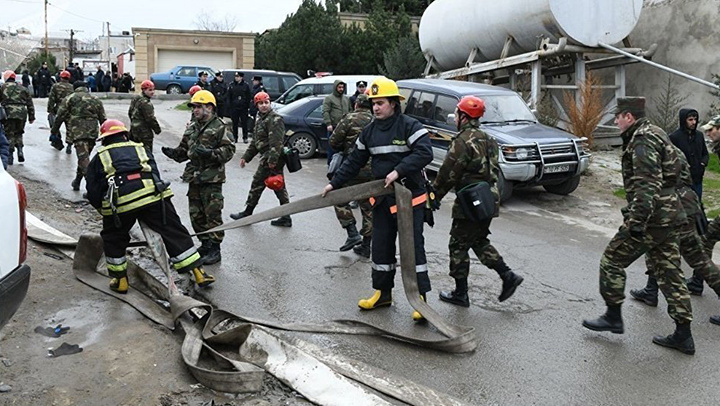Бокуда содир бўлган ёнғин туфайли 25 киши ҳалок бўлди (видео)