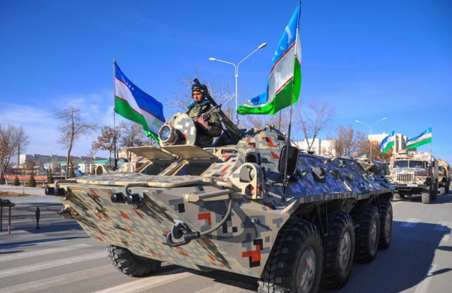 O‘zbekistonda harbiylarning yangi dizayndagi kiyim-boshlari yaratilmoqda (foto)