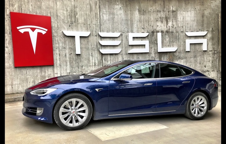 Tesla сотуви Европа бозорларида кескин пайсайиб кетди