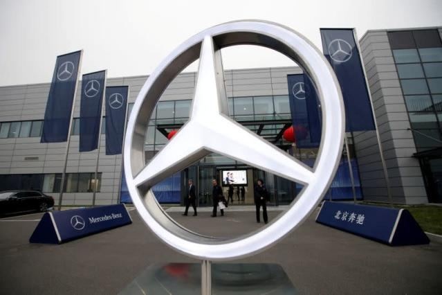 Mercedes-Benz сократит больше трети работников завода в Бразилии