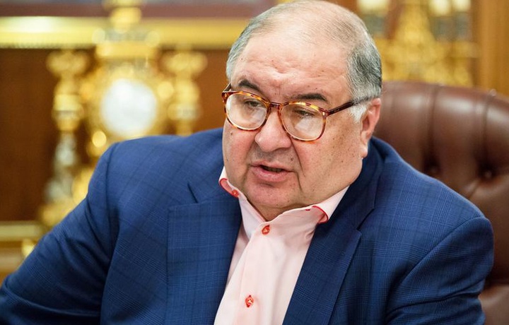 Алишер Усмонов Зангиотадаги муҳтож оилаларга 2 миллиард 510 миллион сўм ажратди