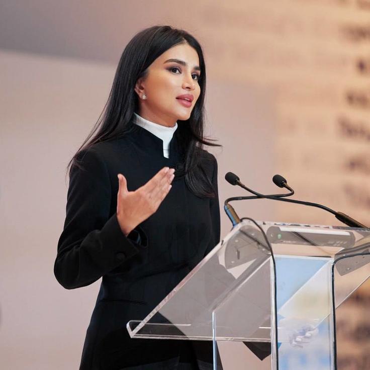 Yalangoch mast qizlar yalangoch