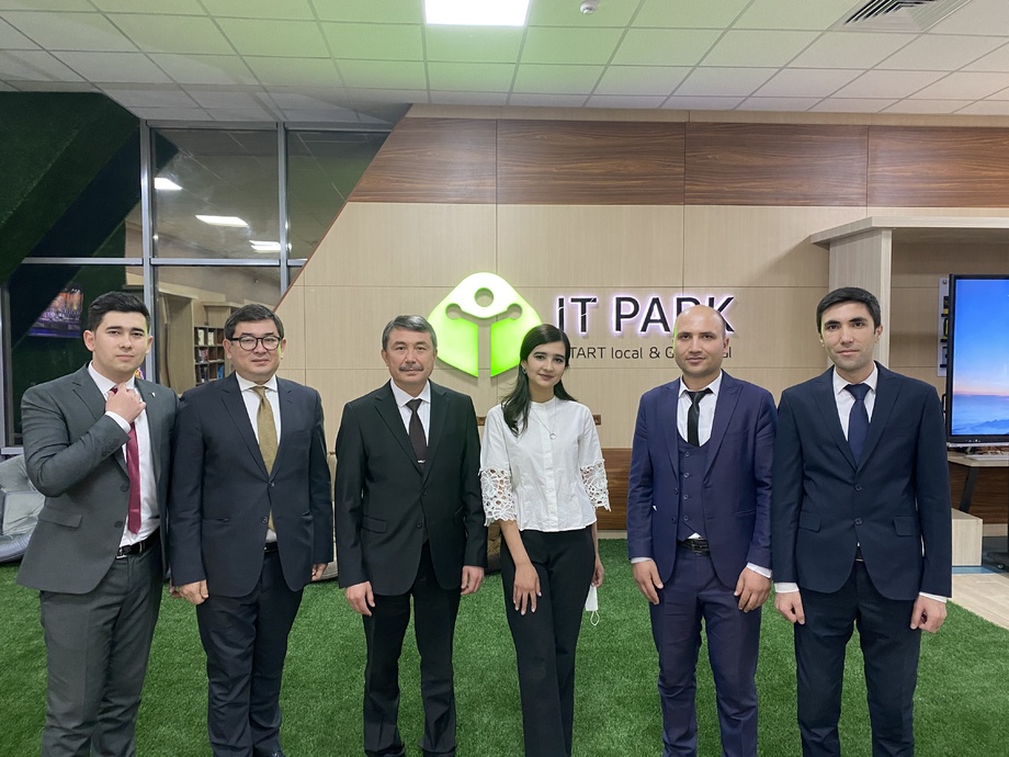 Наманганда «Рақамли кутубхона» очилди (фото)
