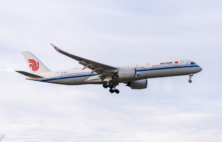 Китайская авиакомпания Air China запустит регулярные полеты в Узбекистан