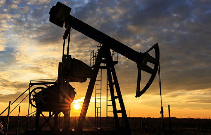 Нефть растет к $65 на американо-иранском обострении