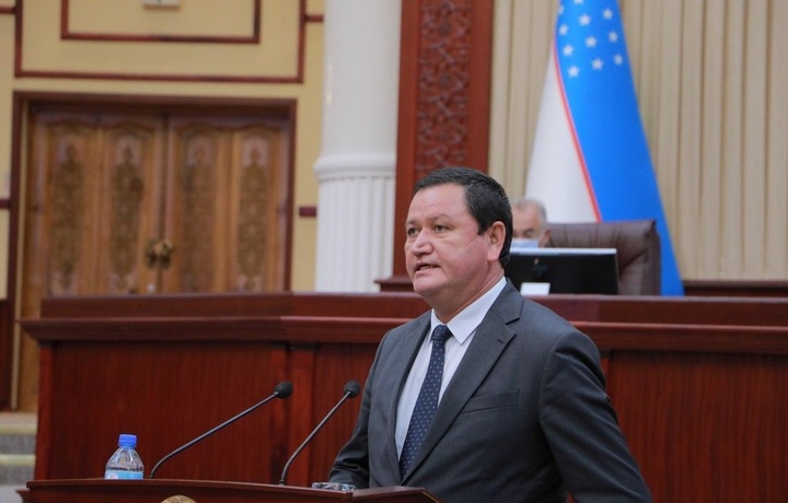 Шухрат Ганиев исключен из состава Сената Олий Мажлиса