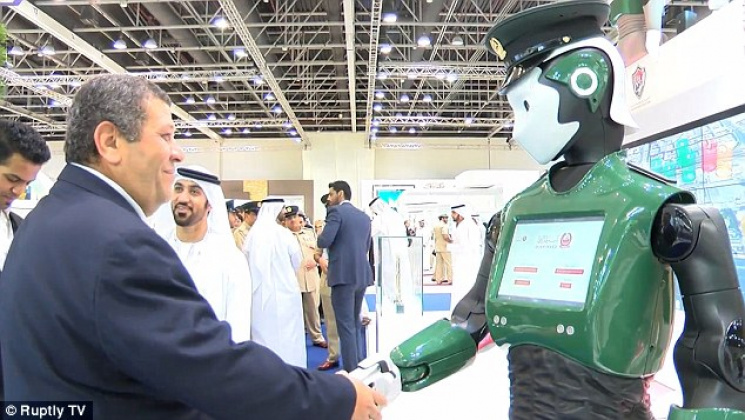 Dubay aeroportida politsiyachi robotlar paydo bo‘ladi