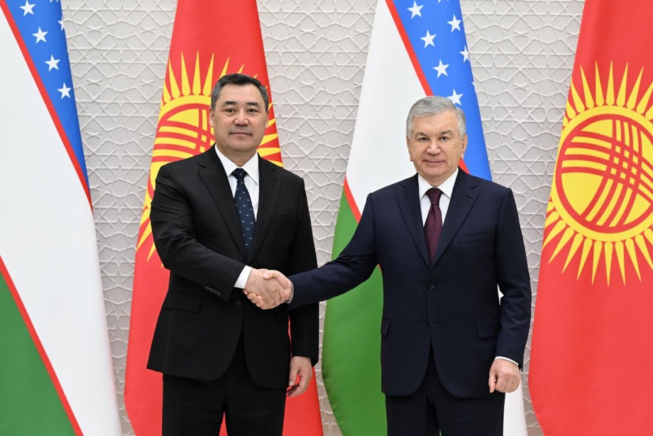 Шавкат Мирзиёев провел телефонный разговор с Президентом Кыргызской Республики Садыром Жапаровым