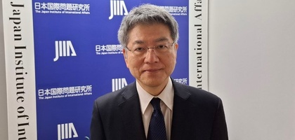 “Кучлар мувозанати кескин ўзгармаслиги муҳим” – профессор Акио Такаҳара билан суҳбат