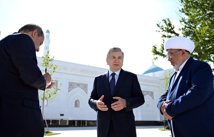 Шавкат Мирзиёев Самарқандга ташриф буюрди