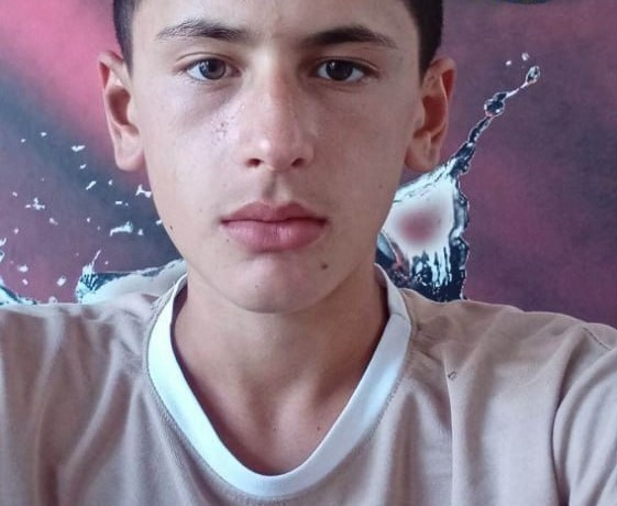 Navoiyda 15 yoshli bola qidirilyapti. U uyidan chiqib ketib qaytib kelmagan