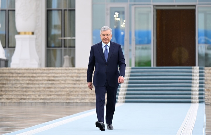 Шавкат Мирзиёев отбыл в Грузию