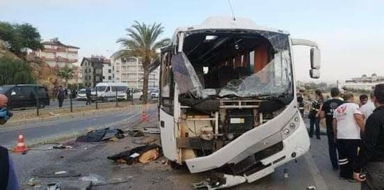 Turkiyada sayyohlar avtobusi ag‘darilib ketdi: halok bo‘lganlar bor