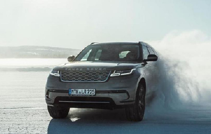 Jaguar land Rover приостановит работу, чтобы избежать последствий Brexit
