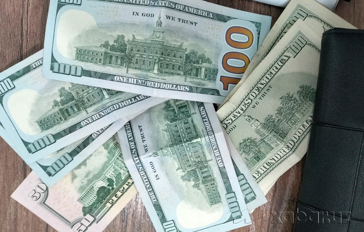 AQSh dollarining so‘mga nisbatan qiymati e’lon qilindi
