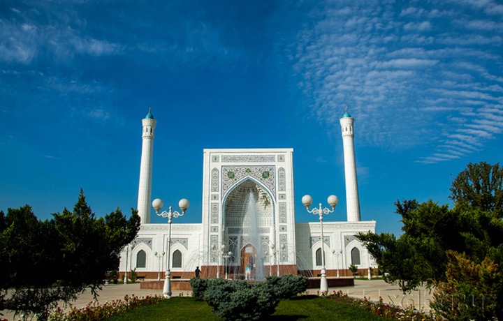 Sanitar talablar tufayli «yashil» hududlarda masjidlarda namoz o‘qishga kamida 8 iyundan ruxsat berilishi mumkin