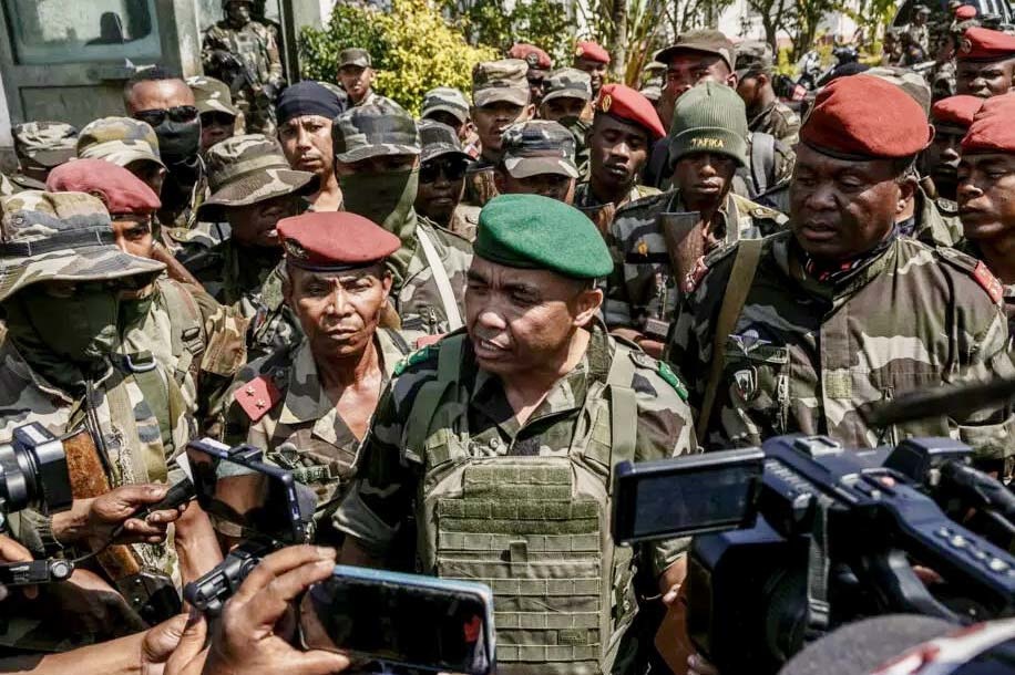 Мадагаскарда ҳарбийлар ҳокимиятни эгаллаб олди