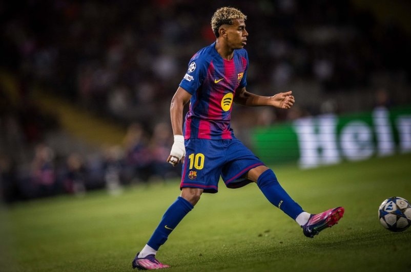 FourFourTwo dunyoning eng yaxshi futbolchilarini aniqladi, Yamal — birinchi