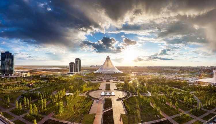 Казахстанцы потребовали отменить переименование Астаны