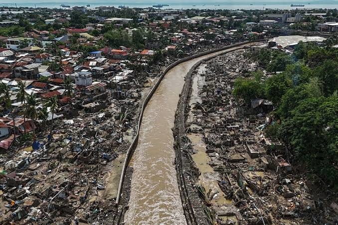 Филиппинда даҳшатли тўфон: 85 киши ҳалок бўлди