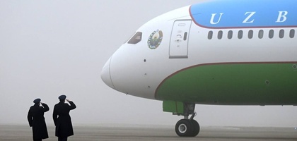 “Ҳаводаги штаб”га айланган биринчи борт, форум ортидаги дипломатия (фото)