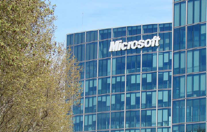 Нужно больше данных. Почему Microsoft запретила приложения конкурентов