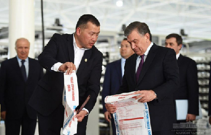 Президент инновацион технологиялар асосида корхона салоҳиятини ошириш бўйича кўрсатма берди