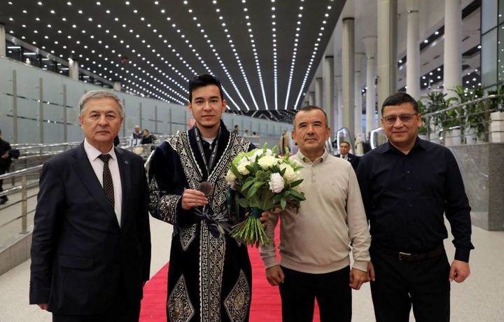 Нодирбек Абдусатторов кутиб олинди