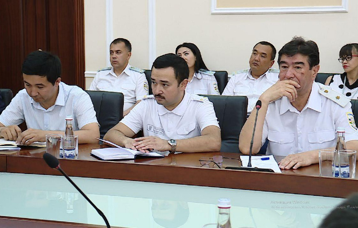 Вилоят прокурорларининг ўринбосарлари ҳисобот берди