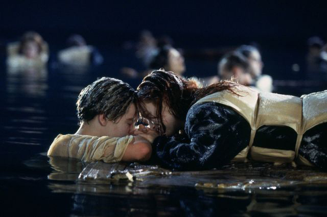 Kemeron «Titanik» filmi yakuniga izoh berdi