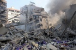 Bayrut shahri Isroil bombardimonidan keyin. 