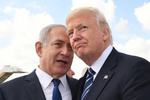 Айрим зиддиятли нуқталарга қарамай, Трамп Нетаняҳуни қатъий қўллаб келмоқда. 