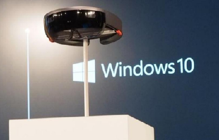 Компания Microsoft представила новые очки смешанной реальности (видео)