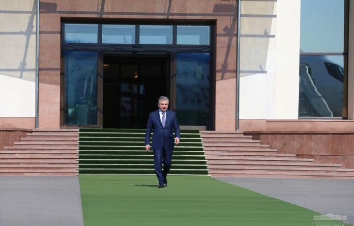 Шавкат Мирзиёевнинг Тошкент вилоятига ташрифи бошланди