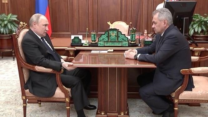 Шойгу доложил Путину о завершении частичной мобилизации